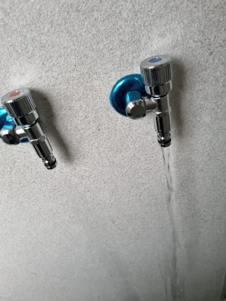 세탁실 수도꼭지 교체 4